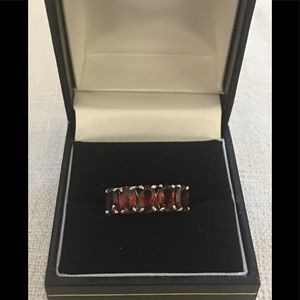 Mozambique Garnet 5 Stone Ring 2.85 tcw size 7